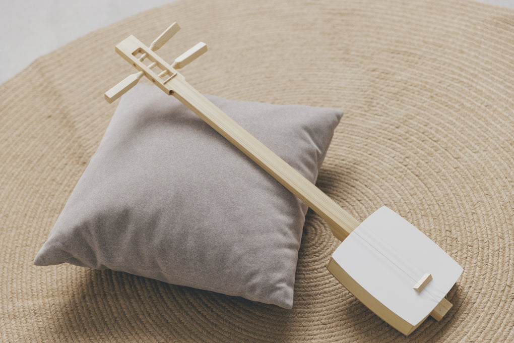 ちんとん（ちいさな三味線）